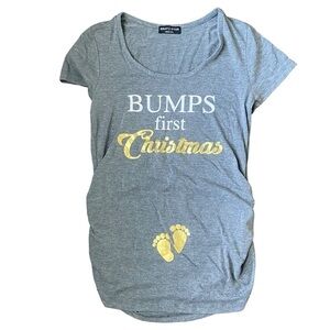 Bumps First Christmas with footprints gray fitted tshirt size small
